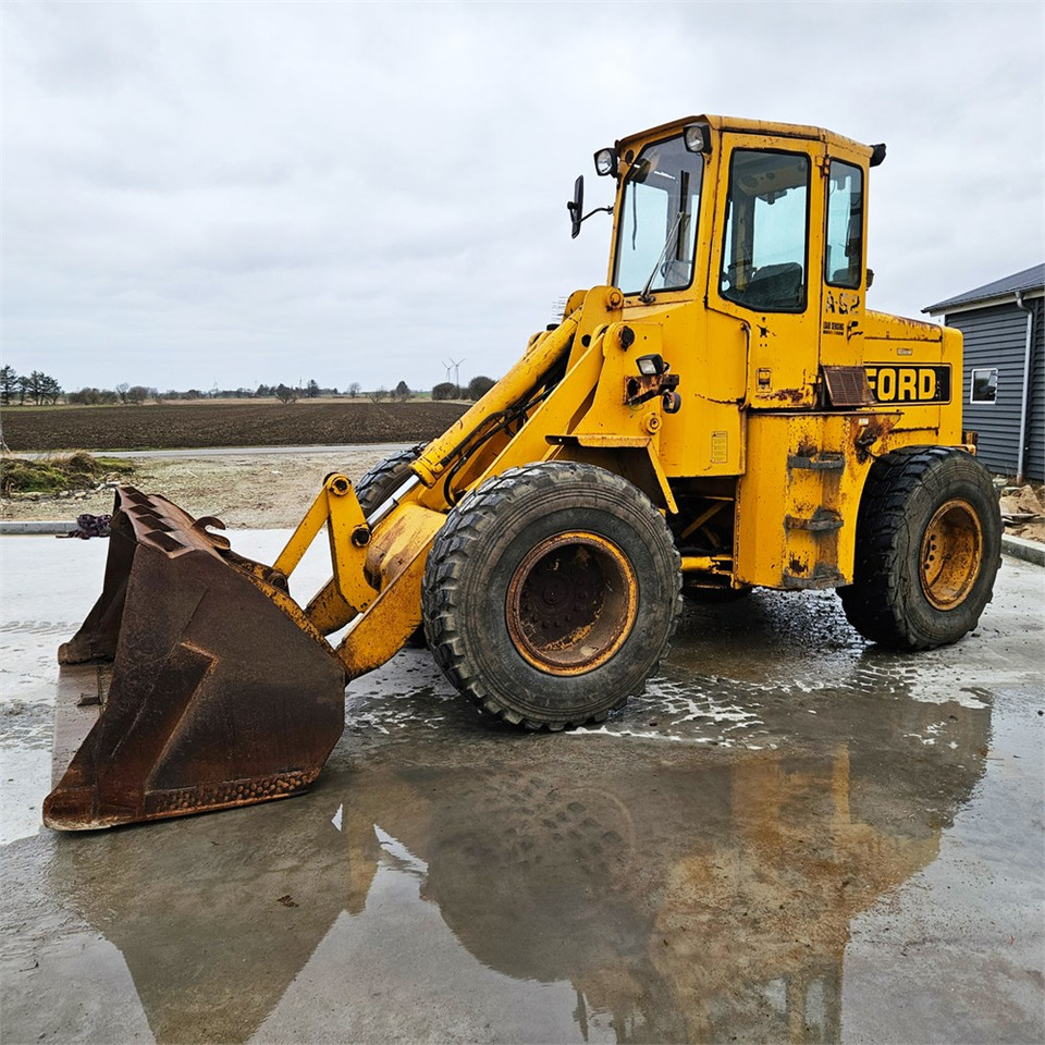 Ford A 62 - Wheel loader: picture 2