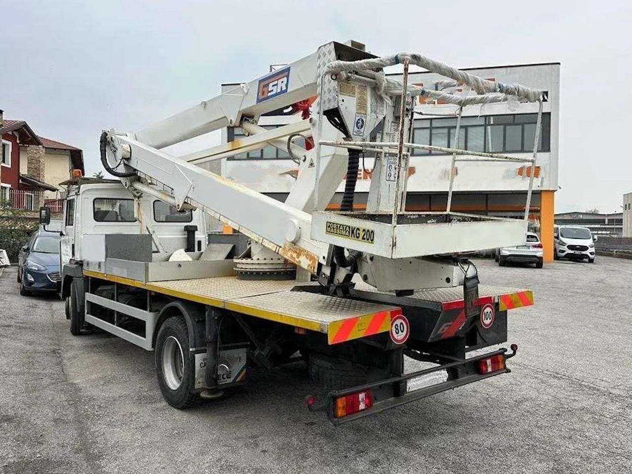 GSR 269P - Truck mounted aerial platform: picture 1