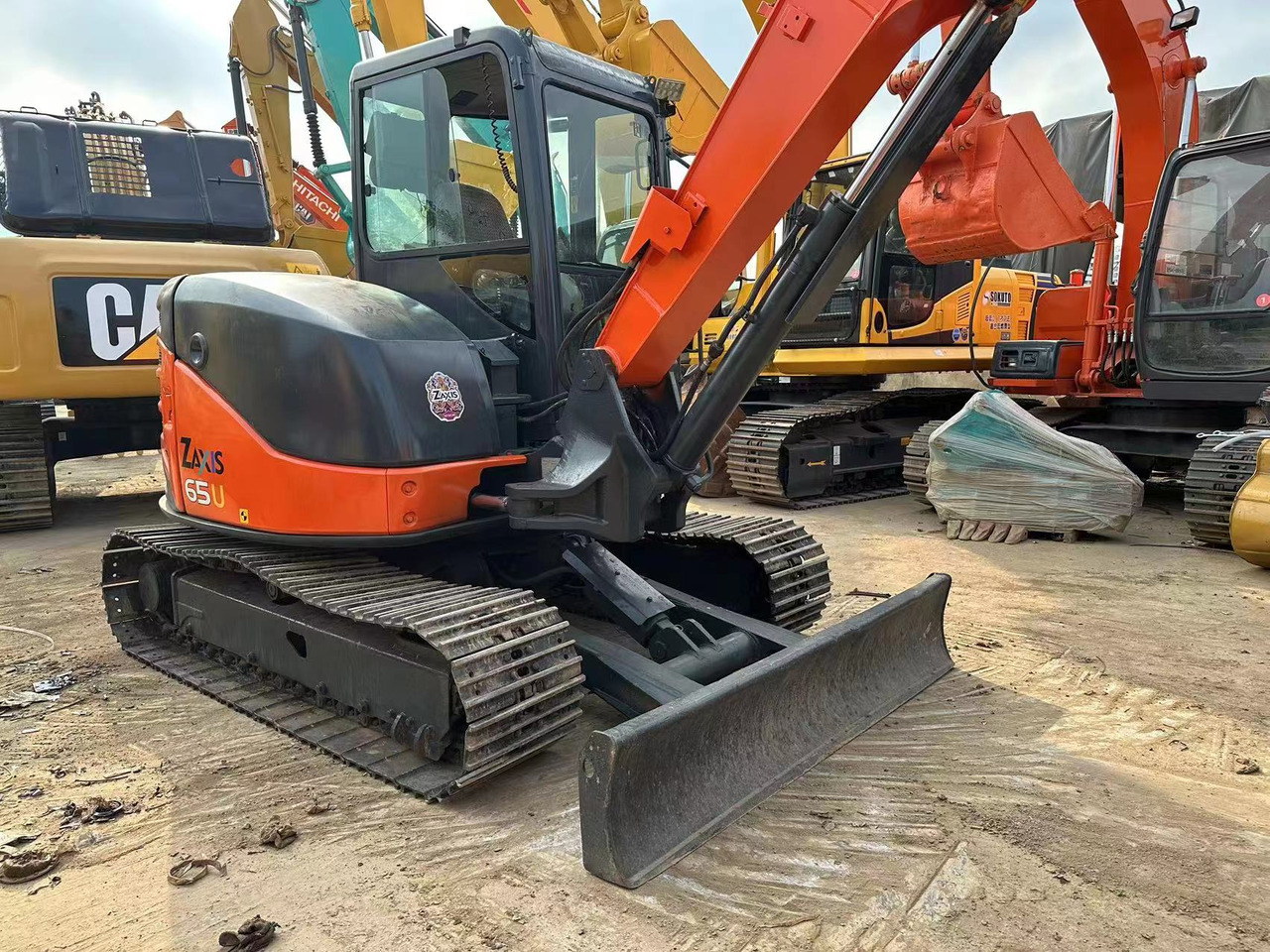 Mini excavator Good Performance Used excavator Hitachi ZX65U good condition low price on sale welcome to inquire: picture 4