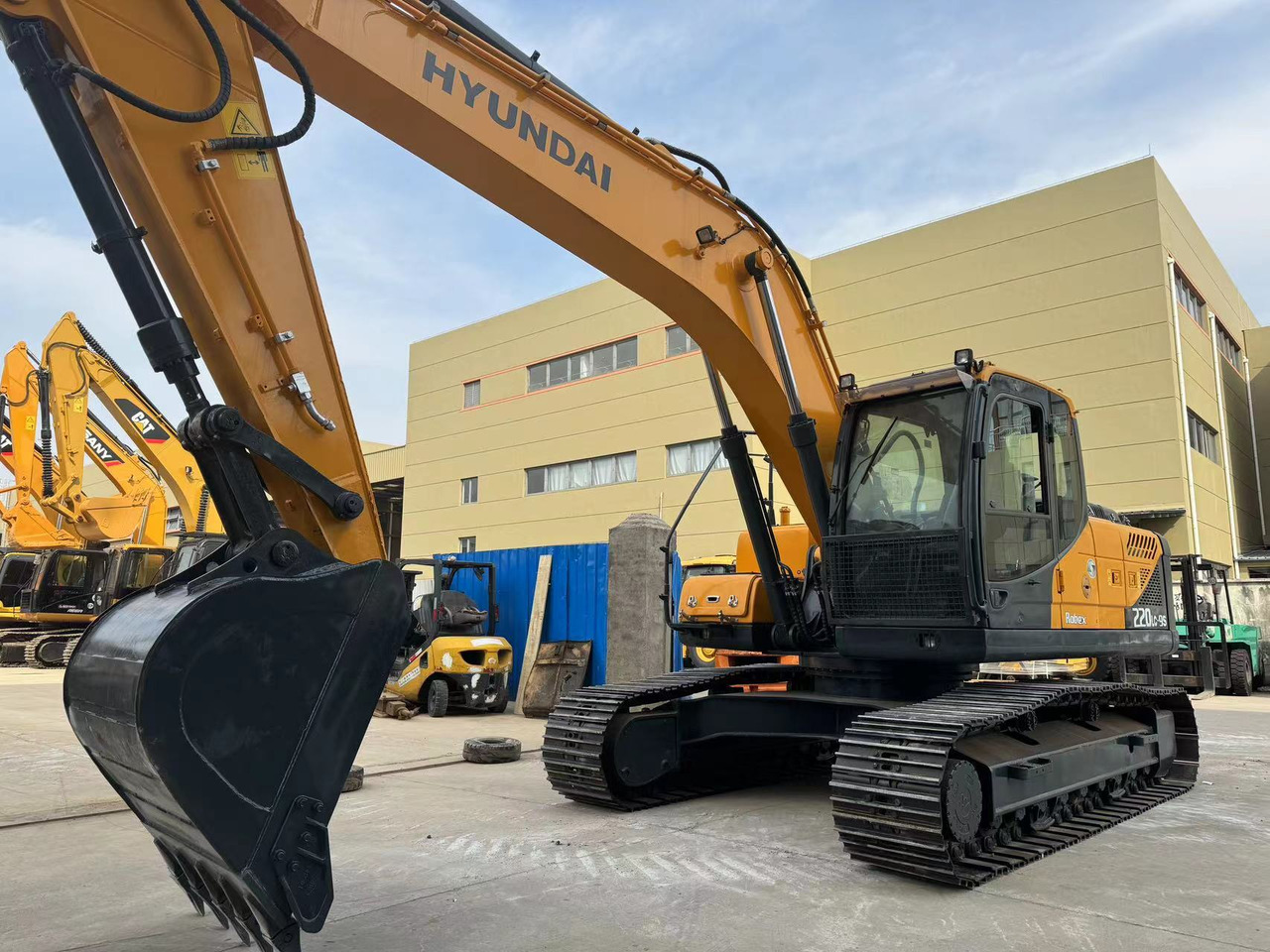 Crawler excavator Good quality hyundai r220-9s crawler construction machinery for sale: picture 9