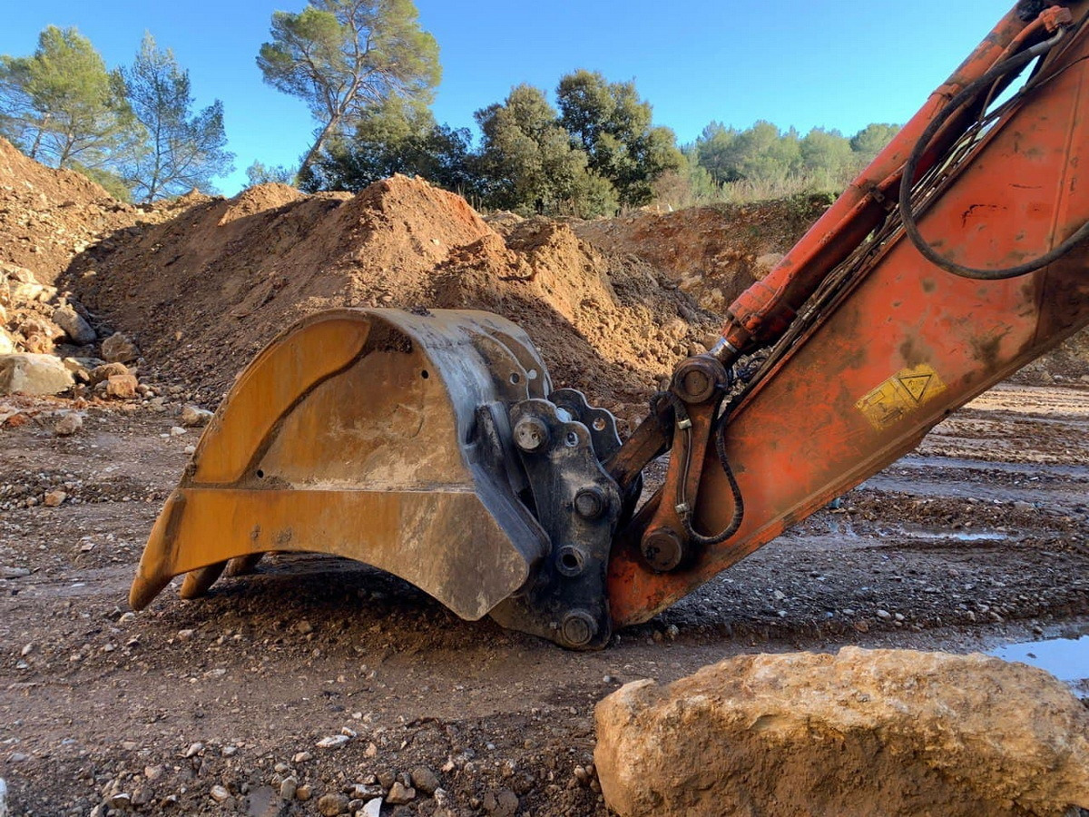 HITACHI ZX500LCH - Crawler excavator: picture 5