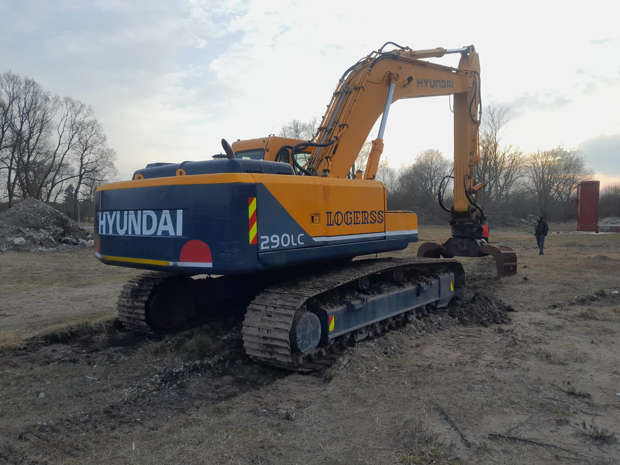 HYUNDAI Robex 290LC-7 - Crawler excavator: picture 4