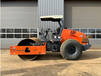 Hamm 311 Soil Compactor - Roller: picture 1