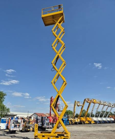 Scissor lift Haulotte Compact 14 - 14 m, electric: picture 8