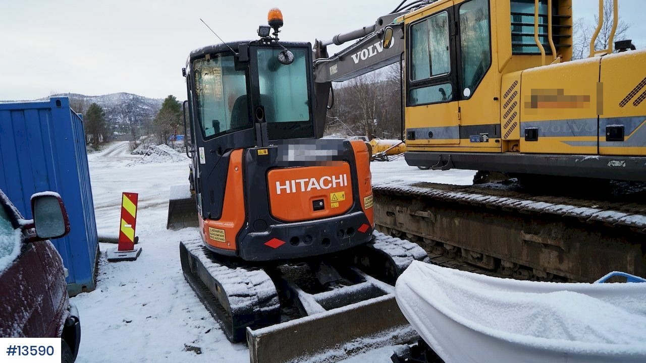 Hitachi ZX55U-A5 - Excavator: picture 5
