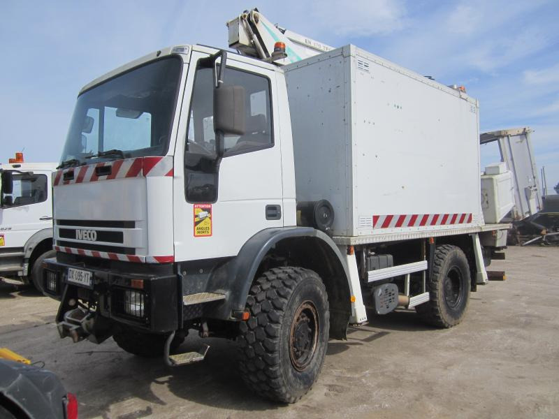 Iveco Eurotech 135E23 - Truck mounted aerial platform: picture 2