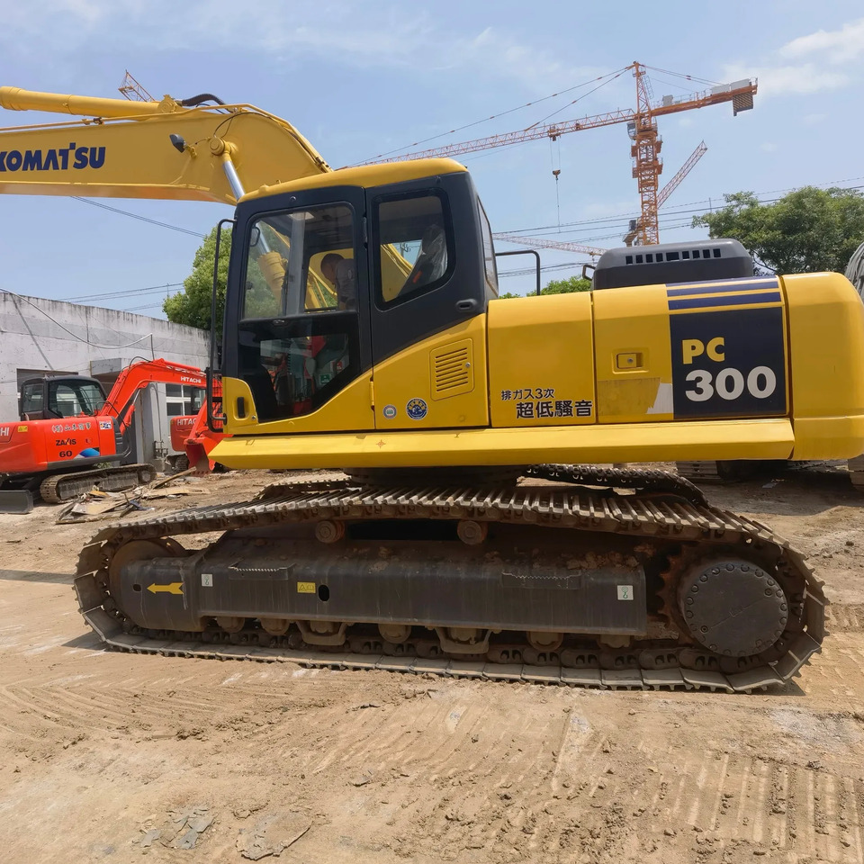 KOMATSU PC300-7 used excavator heavy equipment crawler excavator pc300-7 for sale - Crawler excavator: picture 1