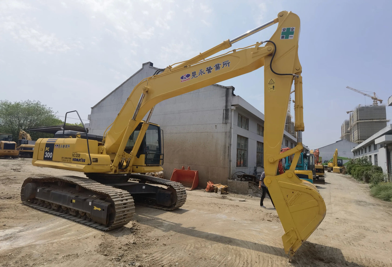 KOMATSU PC300-7 used excavator heavy equipment crawler excavator pc300-7 for sale - Crawler excavator: picture 5