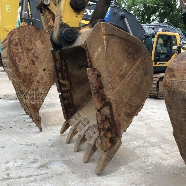 Crawler excavator Komatsu PC450-8: picture 6