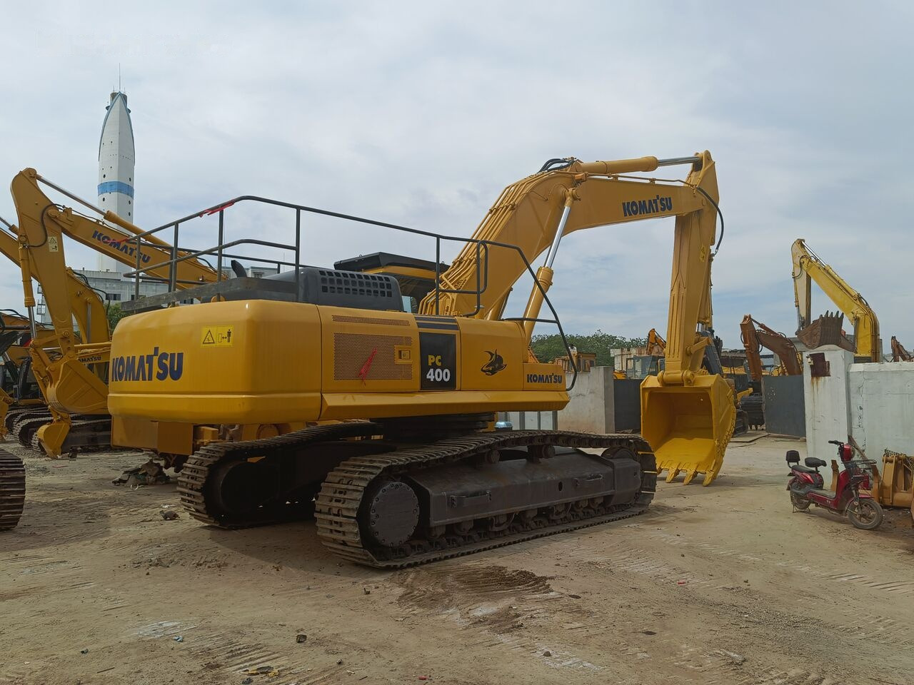 Crawler excavator Komatsu pc400-7: picture 4