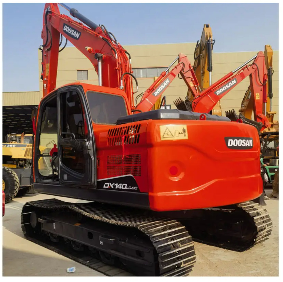 Korea made Used Doosan DX140 DX140LC 14 ton Crawler Excavator Used Doosan 14 ton medium Excavator - Crawler excavator: picture 2