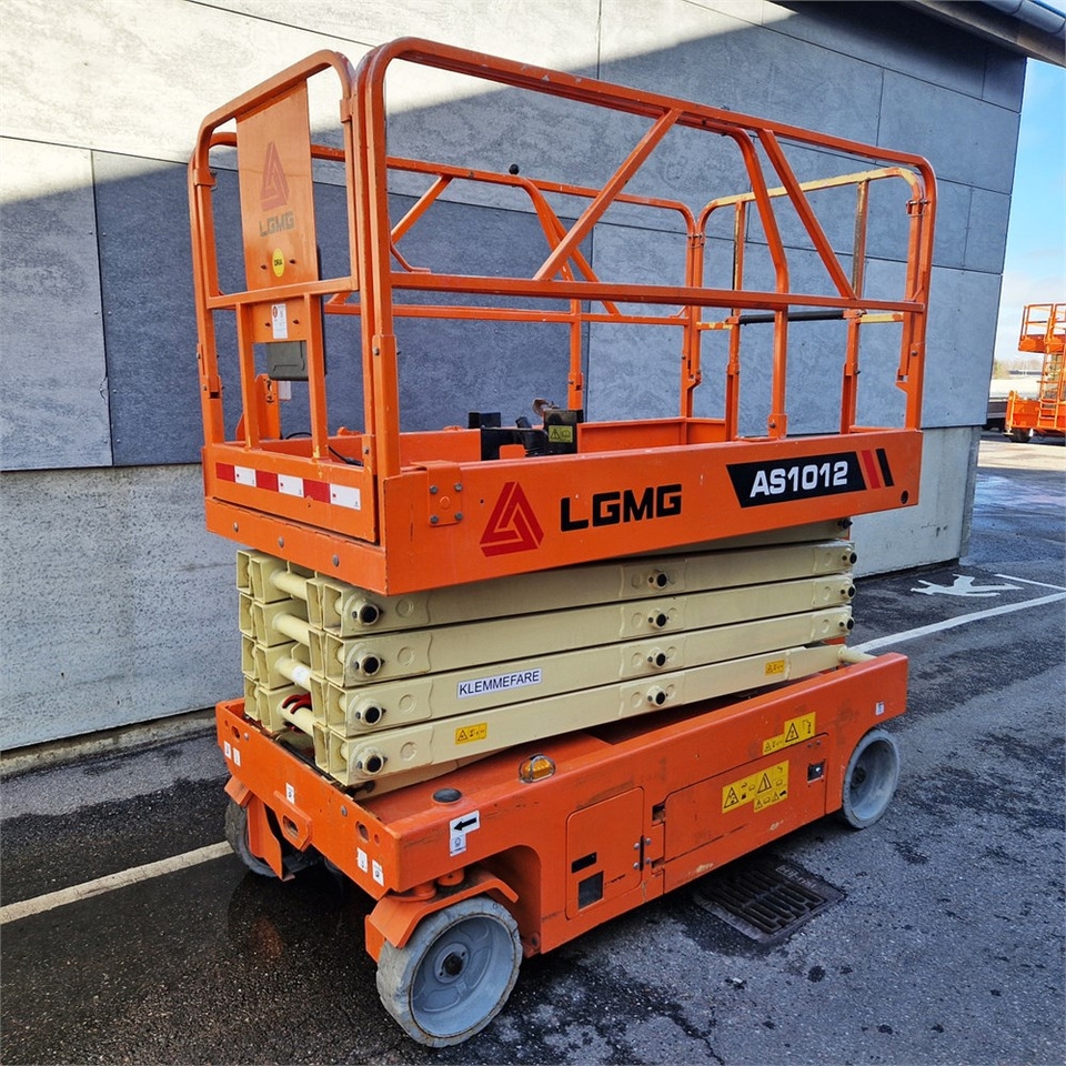 LGMG AS1012 - Scissor lift: picture 1