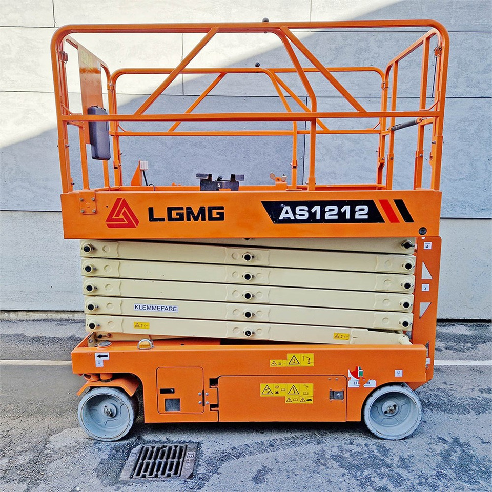 LGMG AS1212 - Scissor lift: picture 1