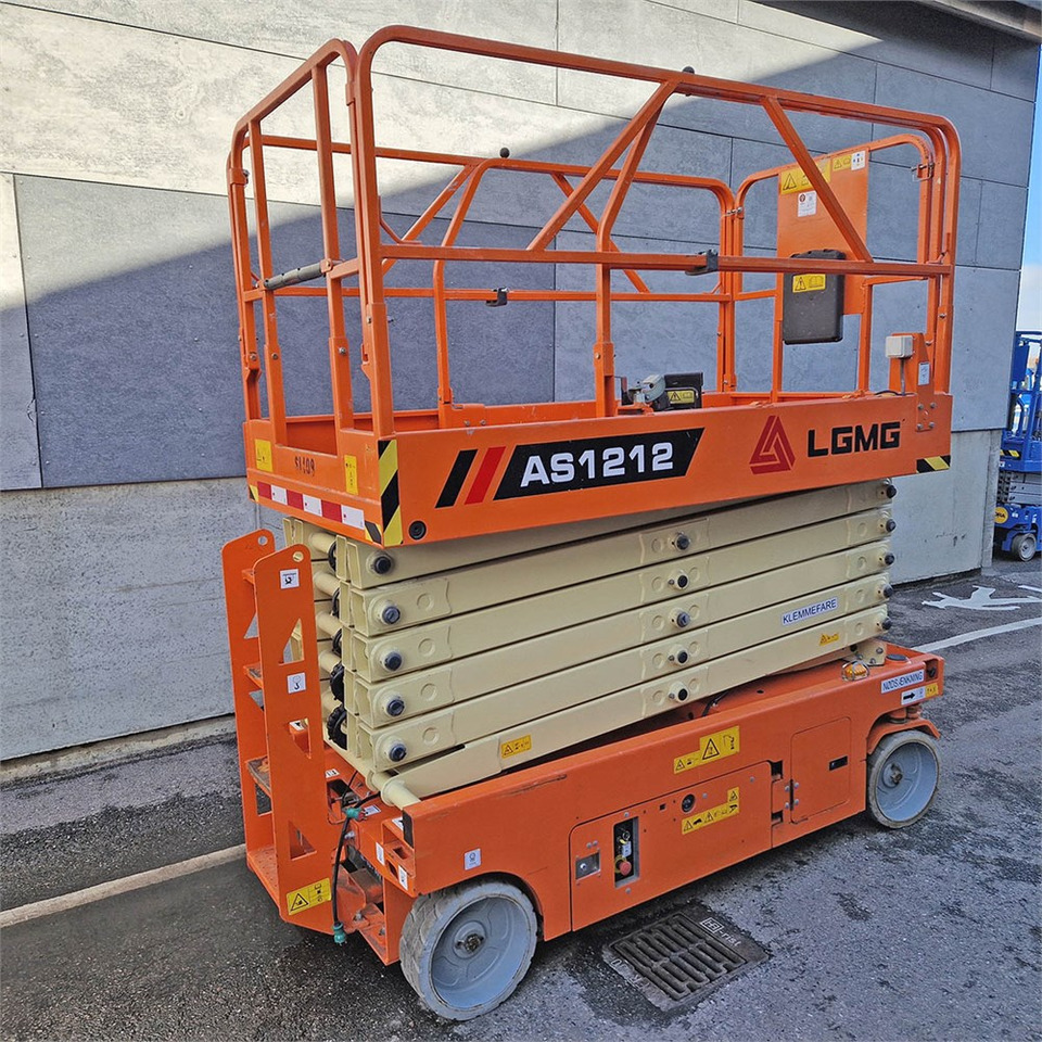 LGMG AS1212 - Scissor lift: picture 1