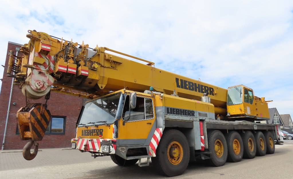 Liebherr LTM 1160-1  - All terrain crane: picture 1