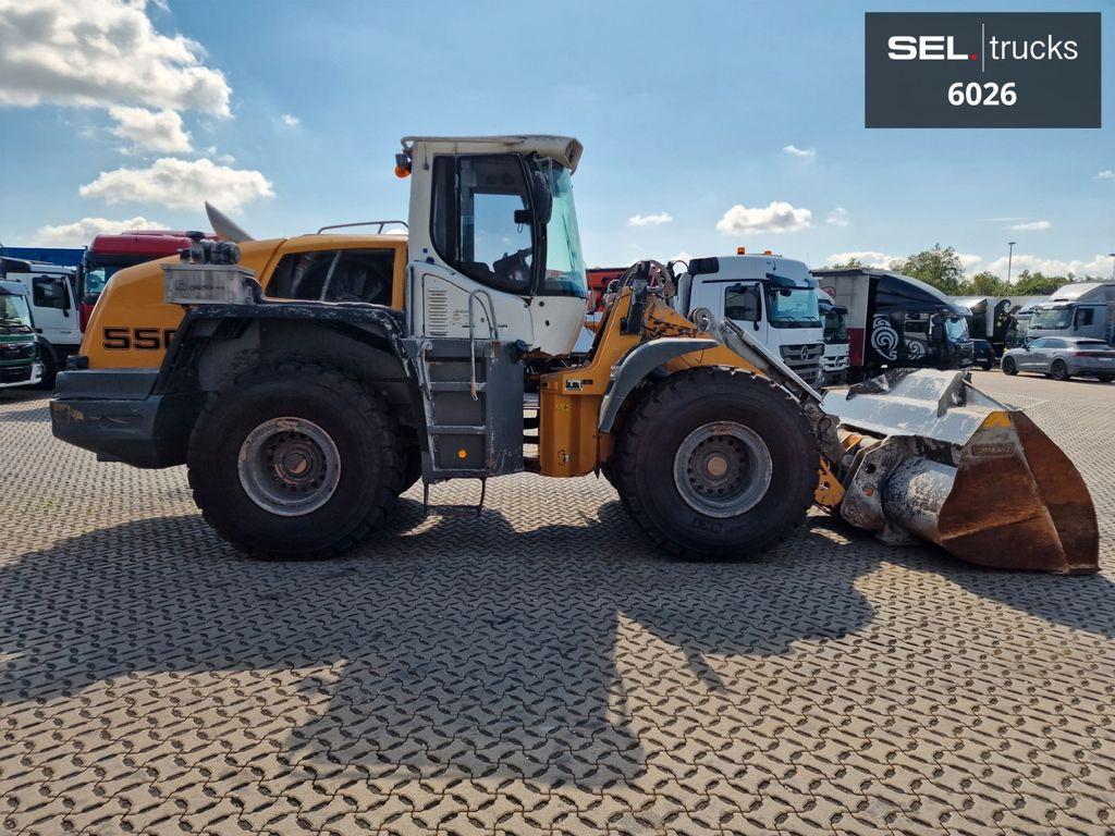 Liebherr L 550 / 2014 / 9.783 h  - Wheel loader: picture 4