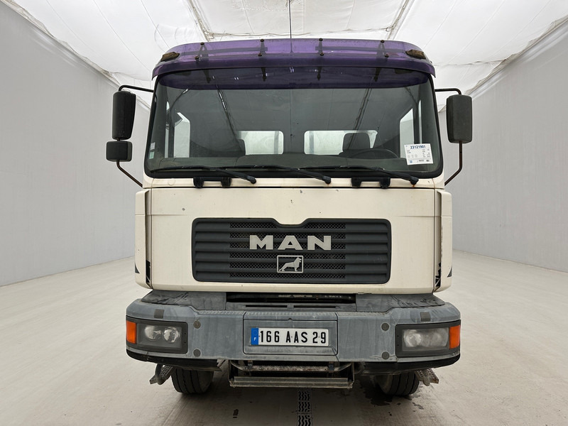MAN 33.364 - 6x4 - Concrete mixer truck: picture 2