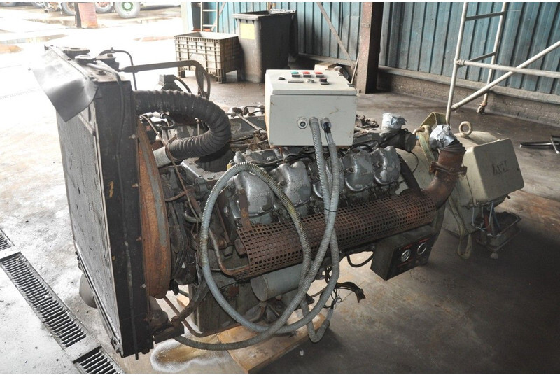 MAN D2530 ME AEG 190 Kva - Generator set: picture 3