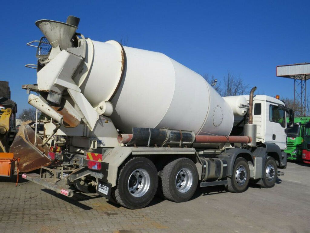 MAN TG-S 32.400 8x4 BB Betonmischer Liebherr 9m³  - Concrete mixer truck: picture 4