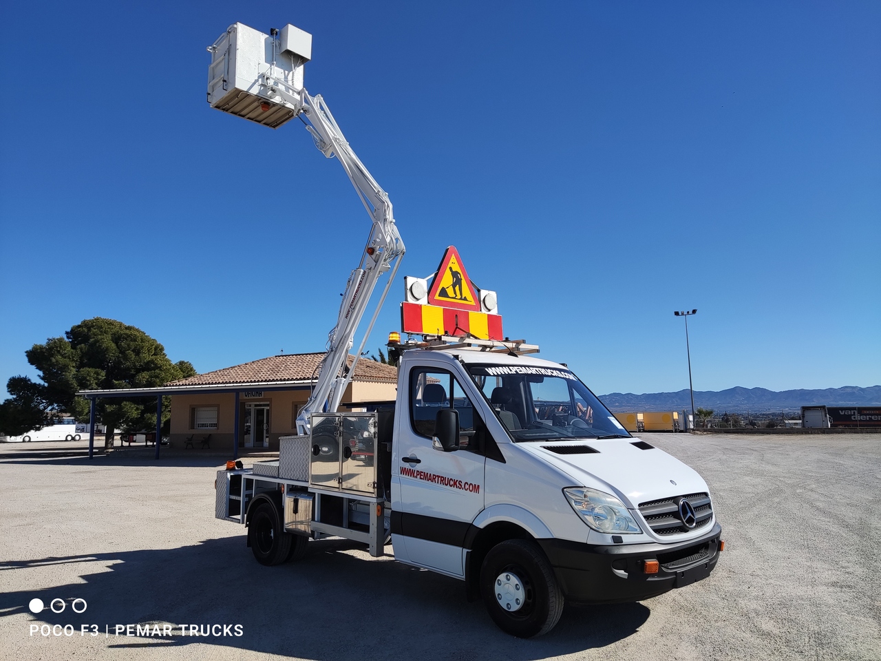 MERCEDES-BENZ 516 CDI CESTA ELEVADORA, 160 cv - Truck mounted aerial platform: picture 3