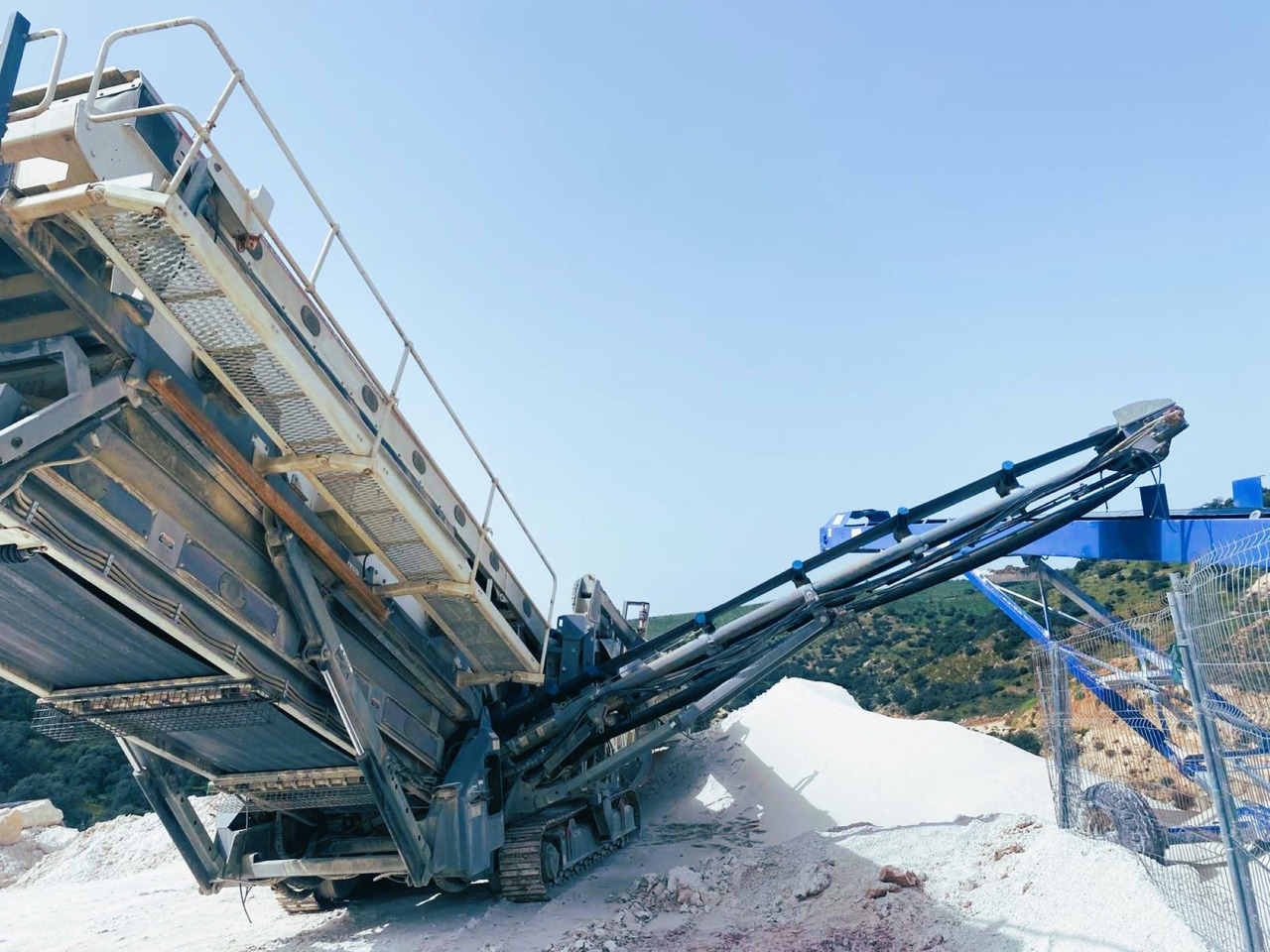 METSO MINERAL ST458 - Screener: picture 1