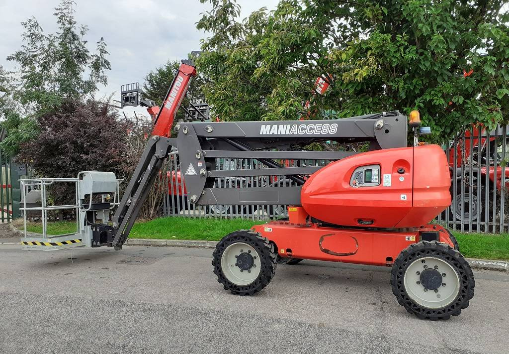 Manitou 160 ATJ RC  - Articulated boom: picture 2