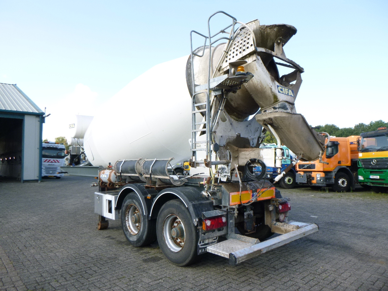 Mol Cifa mixer trailer 12 m3 - Concrete mixer truck: picture 2