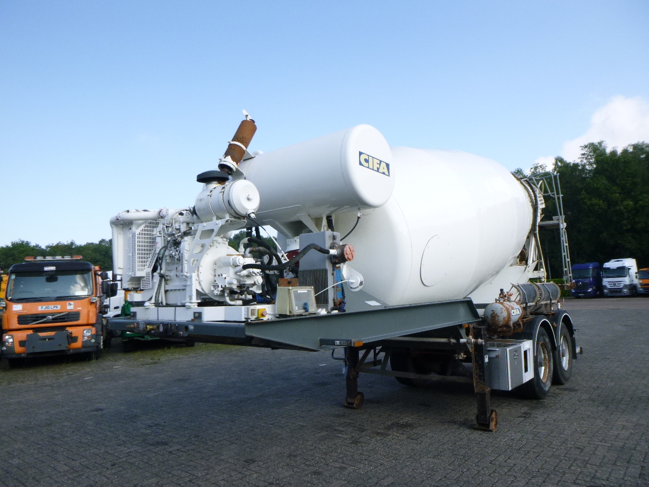 Mol Cifa mixer trailer 12 m3 - Concrete mixer truck: picture 1