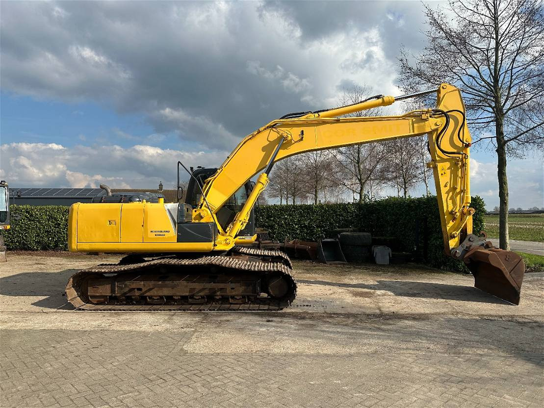 New Holland E215  - Crawler excavator: picture 3