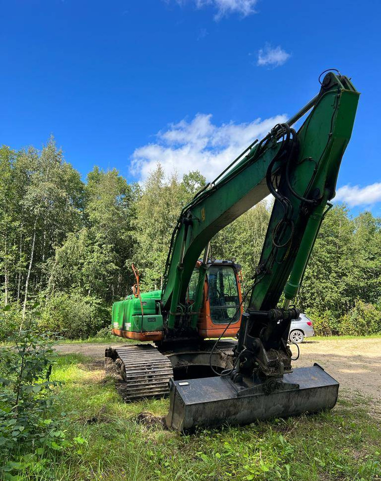 New Holland E 215 B  - Crawler excavator: picture 2