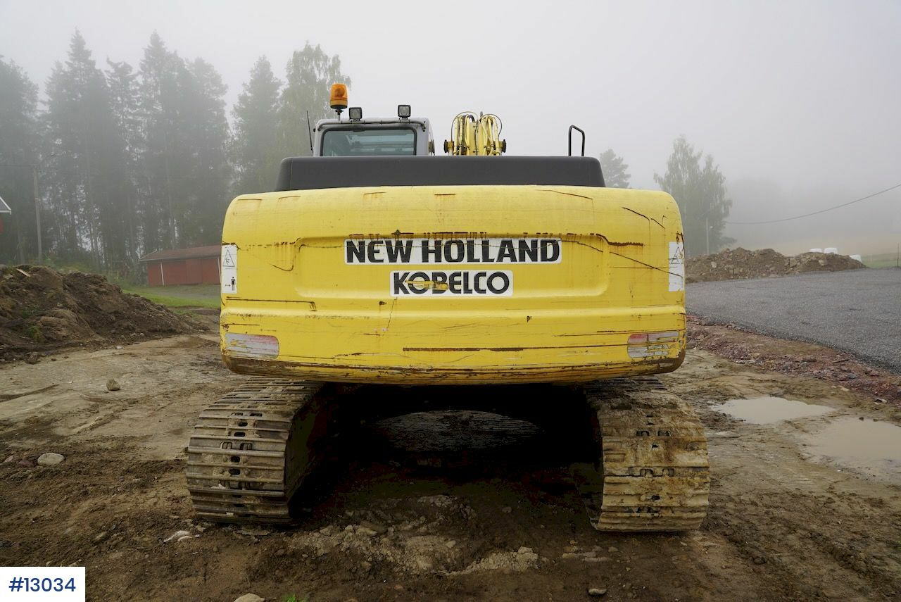 Excavator New Holland Kobelco E215: picture 5