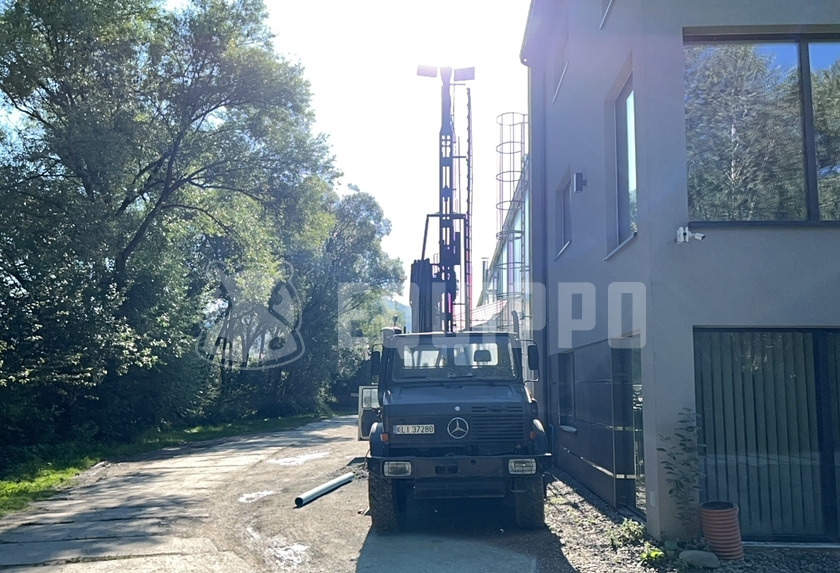 Nordmeyer DSB 1/3.5 on Unimog U1850 on Unimog U1850 chassis Drill - Drilling rig: picture 4