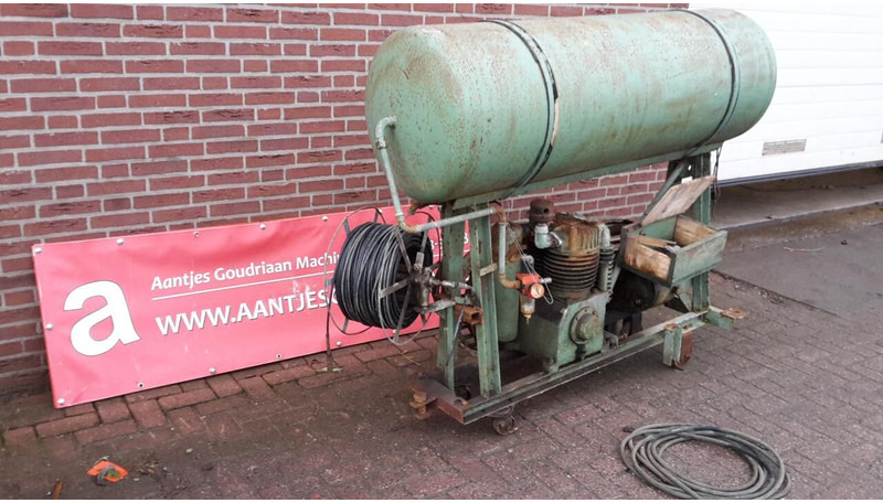 Onbekend  - Air compressor: picture 2