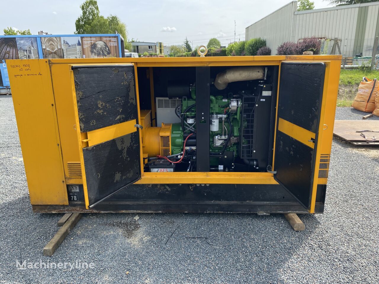 SDMO 80 kVa John Deere - Generator set: picture 3