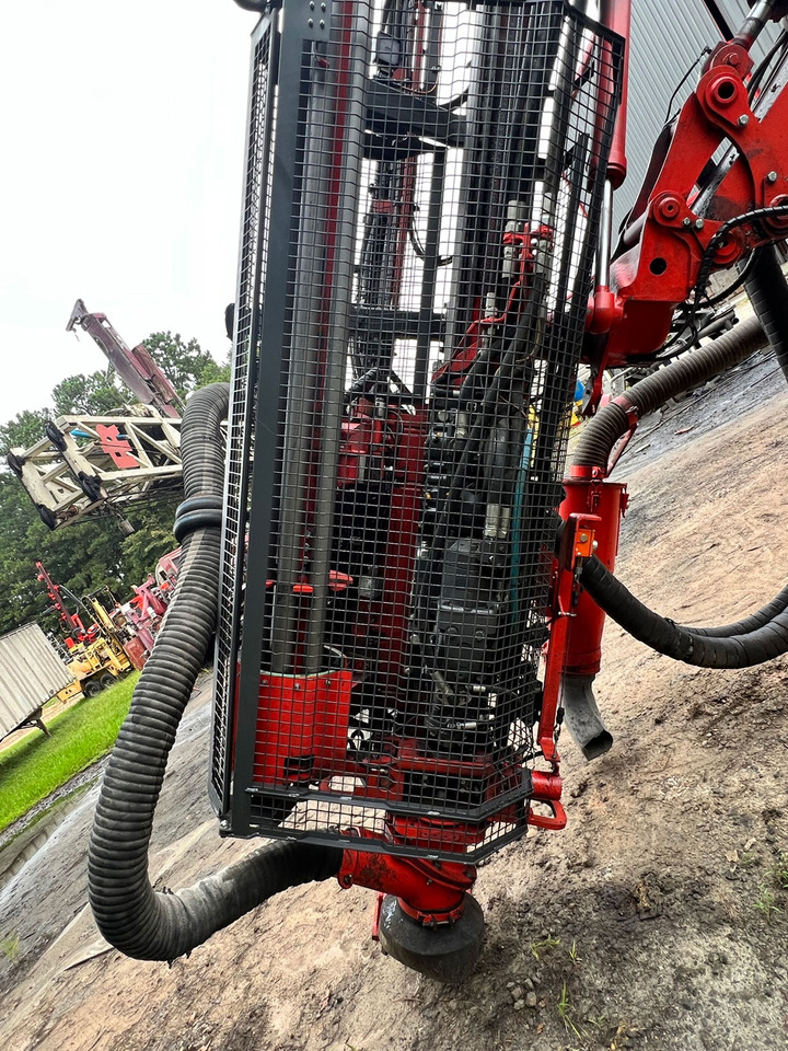 Sandvik DX900i - Drilling rig: picture 4