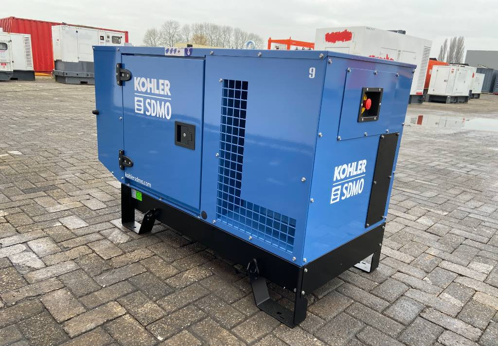 Sdmo K9 - 9 kVA Generator - DPX-17000  - Generator set: picture 4