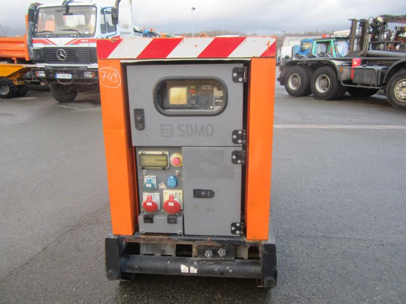 Sdmo R90 - Generator set: picture 4