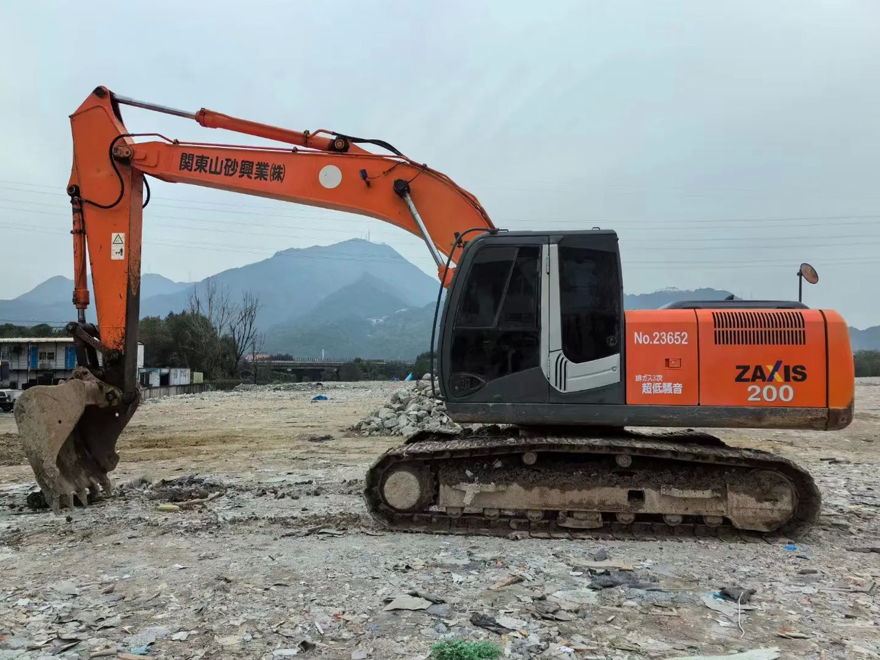 Second hand hitachi zx200 excavator zx200-3g zx200-5g 20 ton used excavator in china yard for sale - Crawler excavator: picture 3