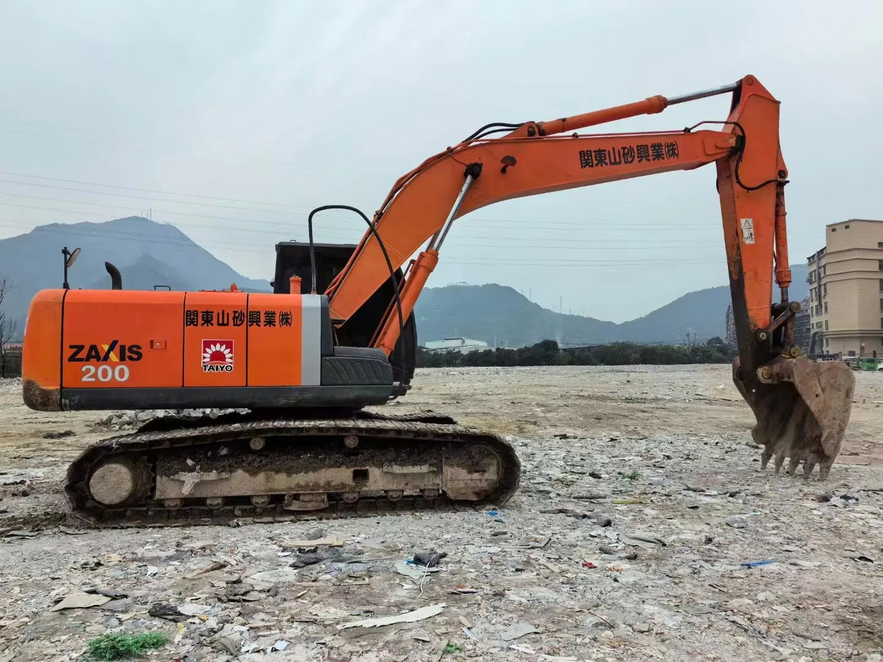 Second hand hitachi zx200 excavator zx200-3g zx200-5g 20 ton used excavator in china yard for sale - Crawler excavator: picture 4