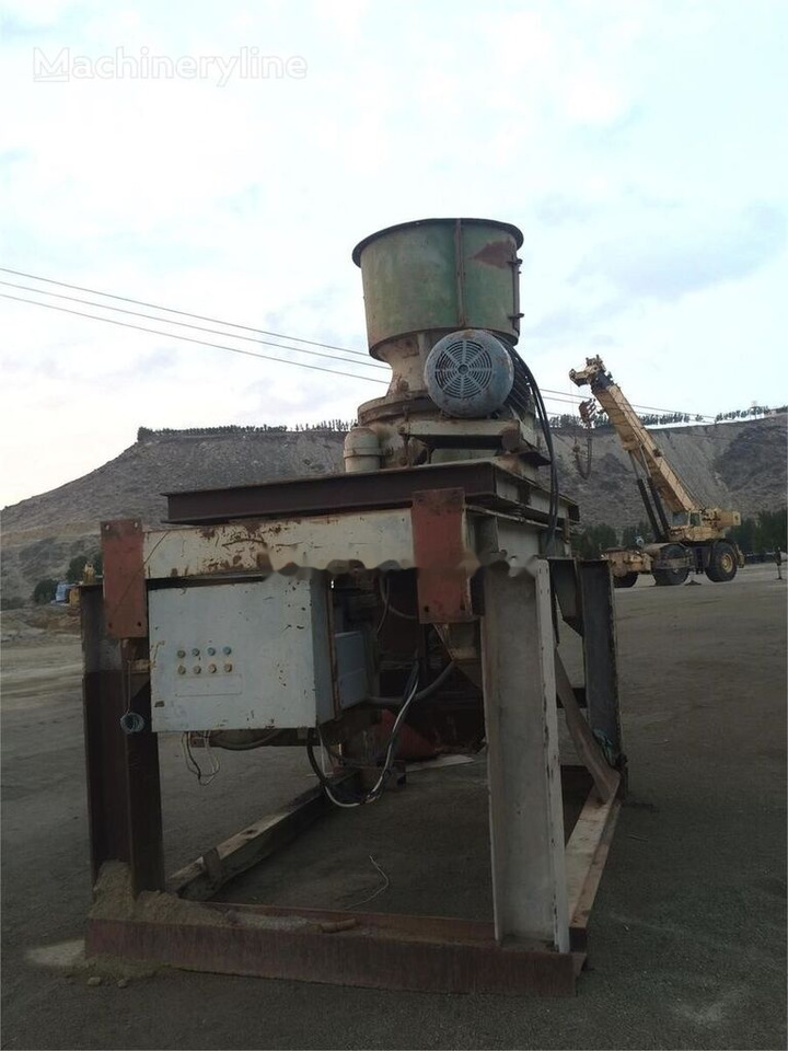 Svedala-Demag H3000 - Cone crusher: picture 5