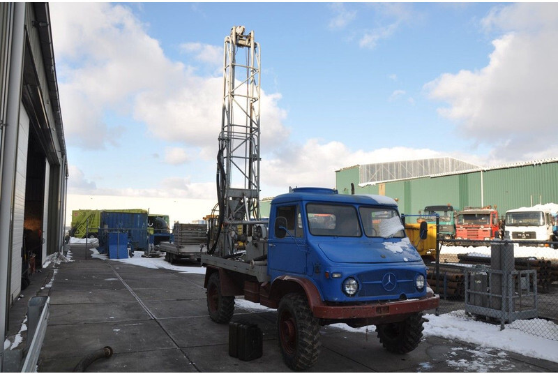 Unimog s-404 boormachine Bomag - Drilling rig: picture 1