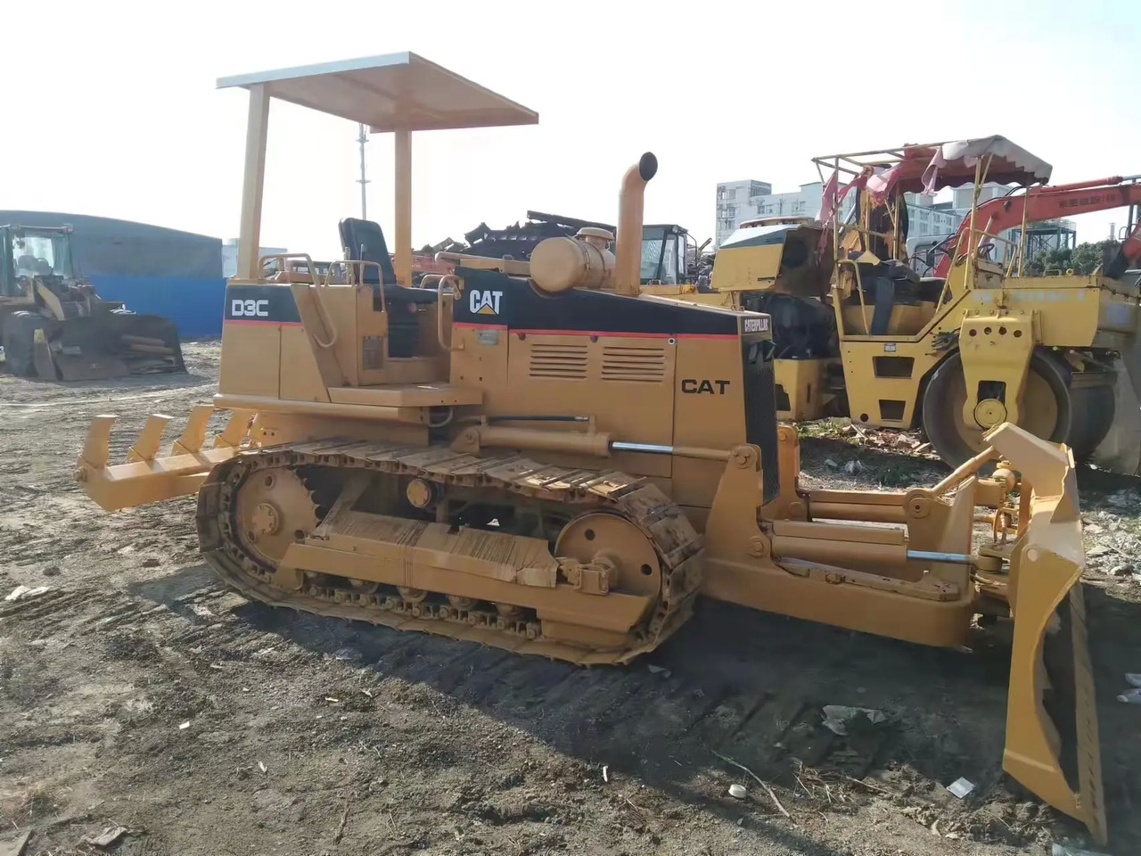 Used Bulldozer CAT D3C Second Hand Sterling Crawler Bulldozer D5M D6D Readily Obtainable - Bulldozer: picture 4