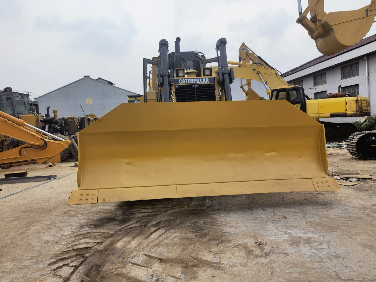 Used Bulldozer CAT D8R Second Hand First-Rate Reasonably Priced Crawler Bulldozer D8K D9R For Sale - Bulldozer: picture 2