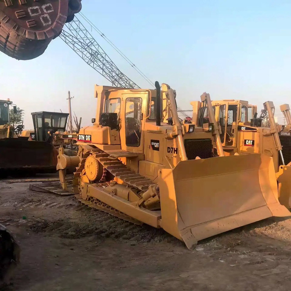 Used Bulldozers Caterpillar D7H Second Hand Marvelous Hydraulic Bulldozer D7G Able To Be Purchased - Bulldozer: picture 3