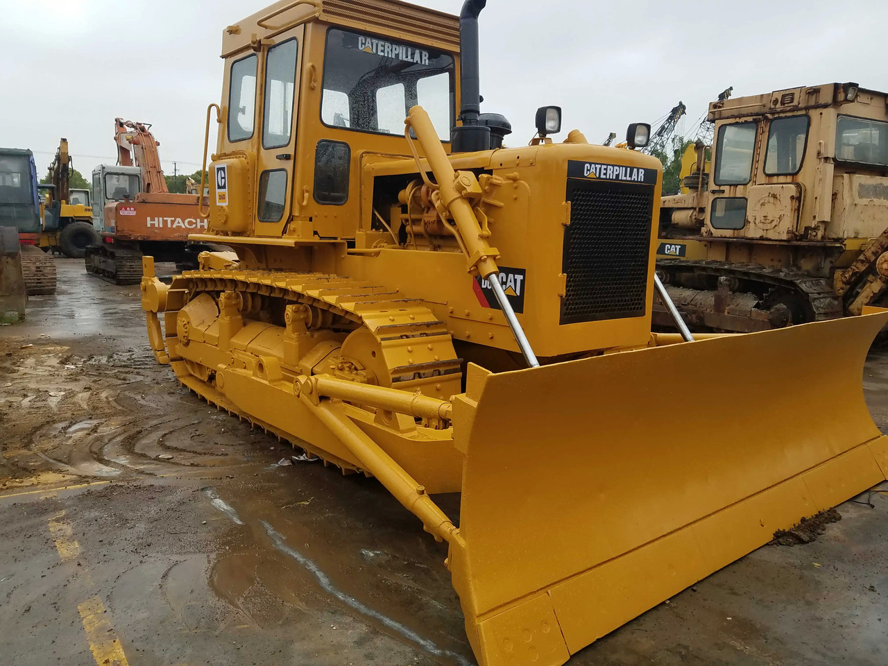 Used Crawler Bulldozer D6D CAT D6G D6H dozer with good condition - Bulldozer: picture 4