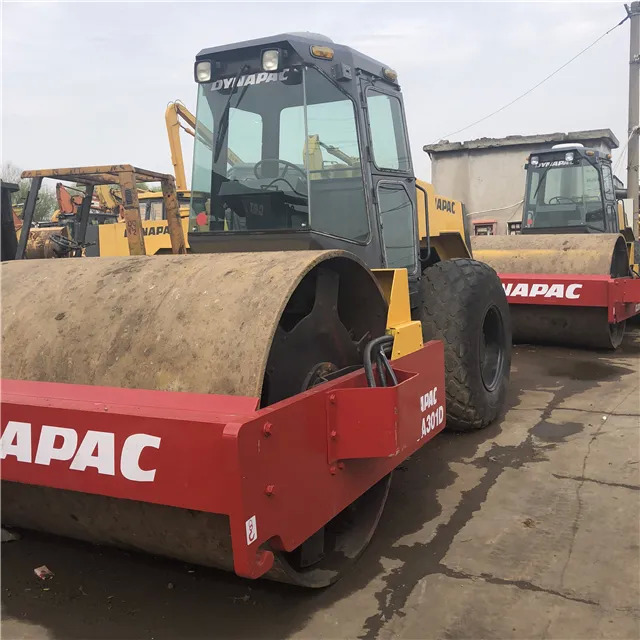 Used Dynapac CA301D Road Roller Used CA301D roller with good working condition - Roller: picture 3