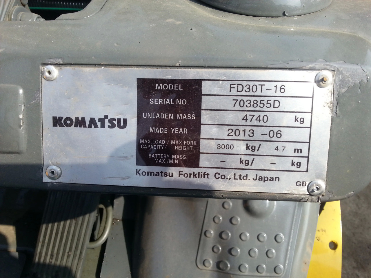 Used Komatsu forklift Japan used Forklift 3 ton Diesel FD30 for sale in Shanghai yard for sale - Wheel loader: picture 2