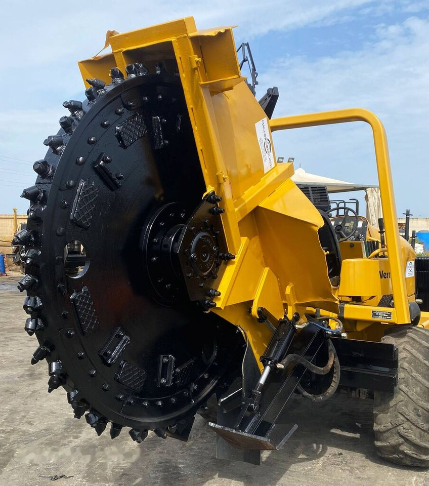 Vermeer RTX750 - Trencher: picture 2