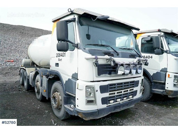 Volvo FM480 8x4 Mining Truck - Concrete mixer truck: picture 1