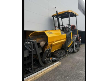 Volvo P2820D - Asphalt paver: picture 1